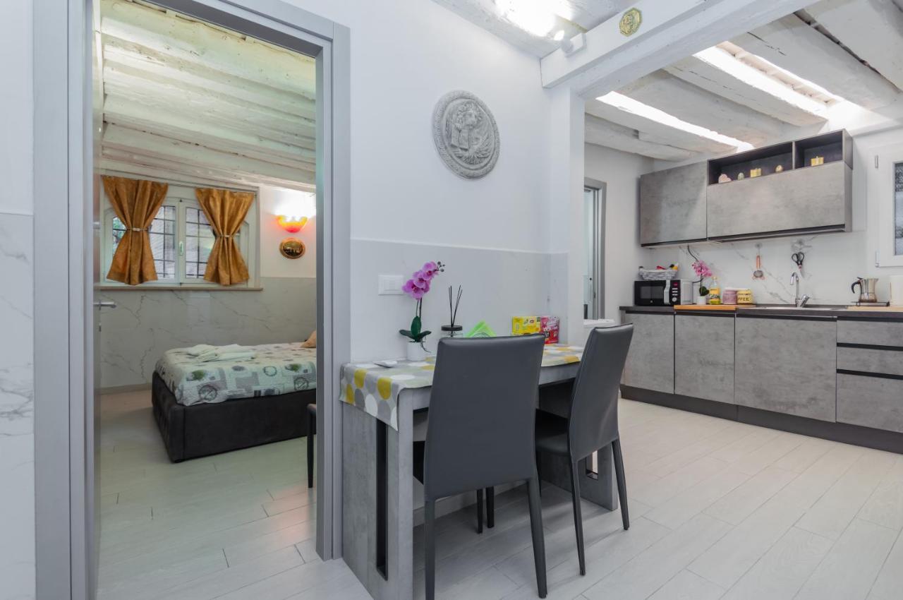 Palazzo Dolfin - Piazza San Marco Lovely Apartment 威尼斯 外观 照片