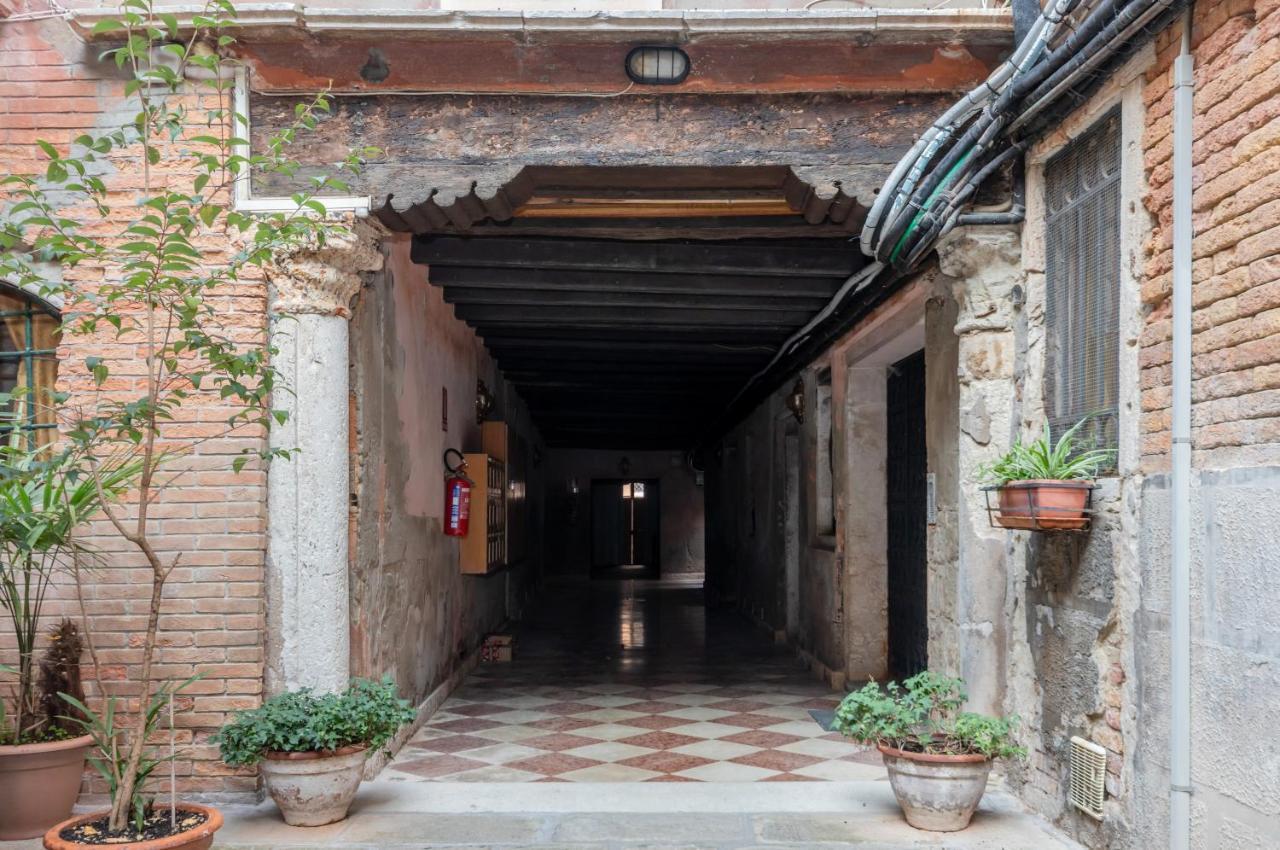 Palazzo Dolfin - Piazza San Marco Lovely Apartment 威尼斯 外观 照片